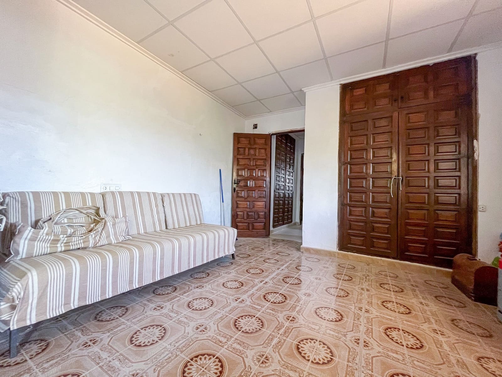 4 slaapkamer Villa te koop in Orba - € 249.000 (Ref: 9305067)