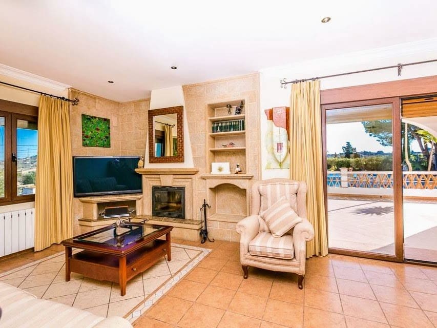 4 Zimmer Villa zu verkaufen in Teulada mit Pool - 780.000 € (Ref: 9305070)