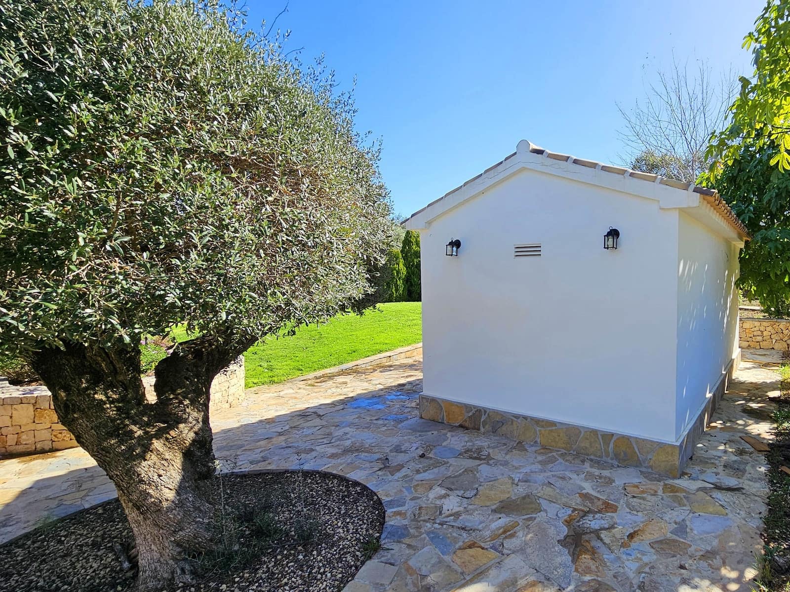 5 slaapkamer Villa te koop in Orba met zwembad - € 645.000 (Ref: 9305071)