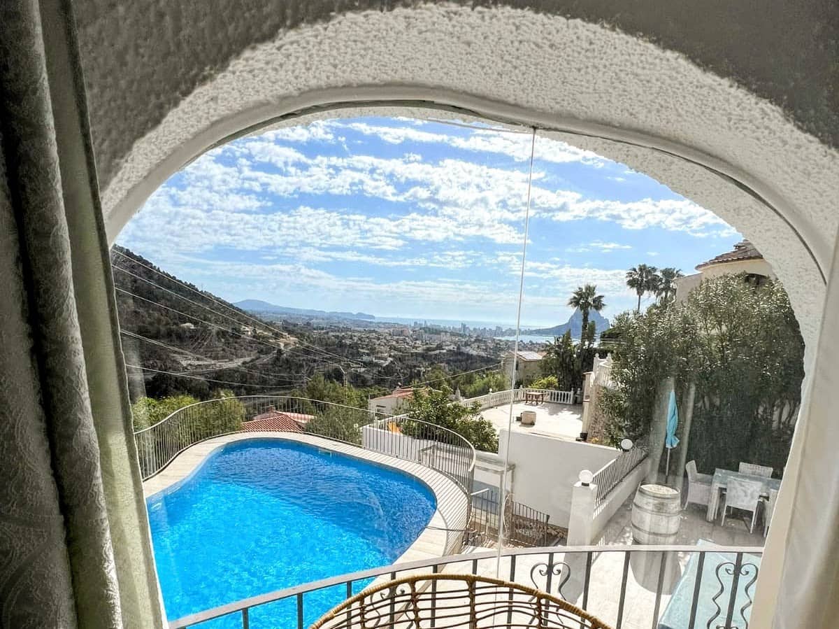 5 Zimmer Villa zu verkaufen in Calpe / Calp mit Pool - 635.000 € (Ref: 9305072)