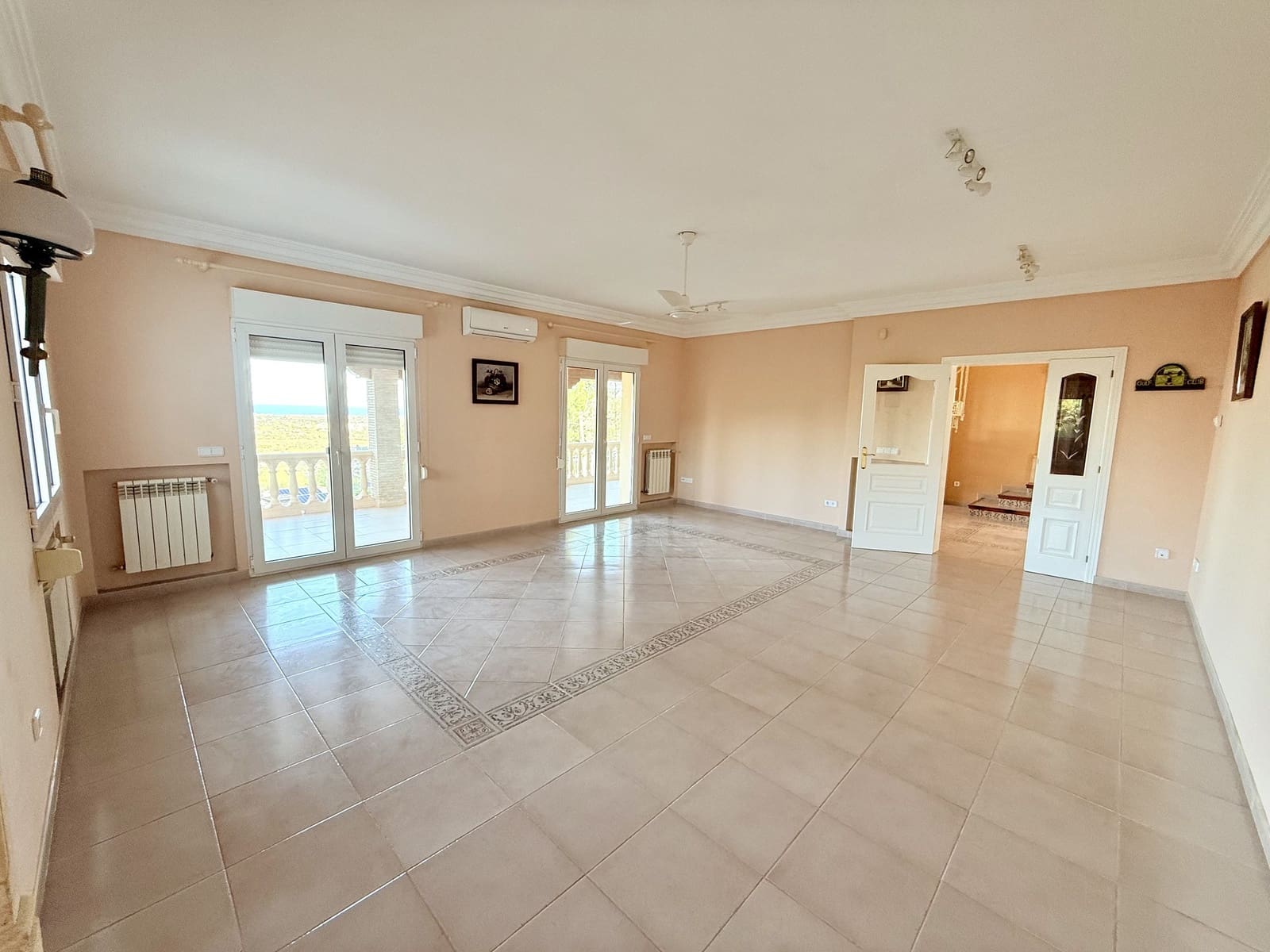 6 sypialnia Willa na sprzedaż w La Sella - 965 000 € (Ref: 9305075)