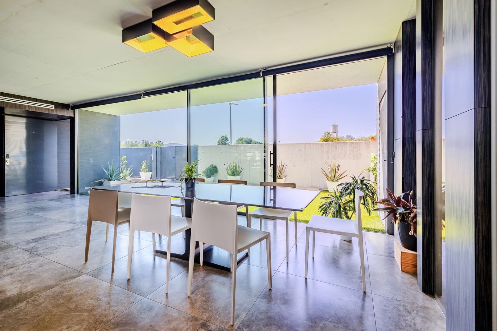 Chalet de 3 habitaciones en Oliva en venta con piscina - 697.000 € (Ref: 9306312)