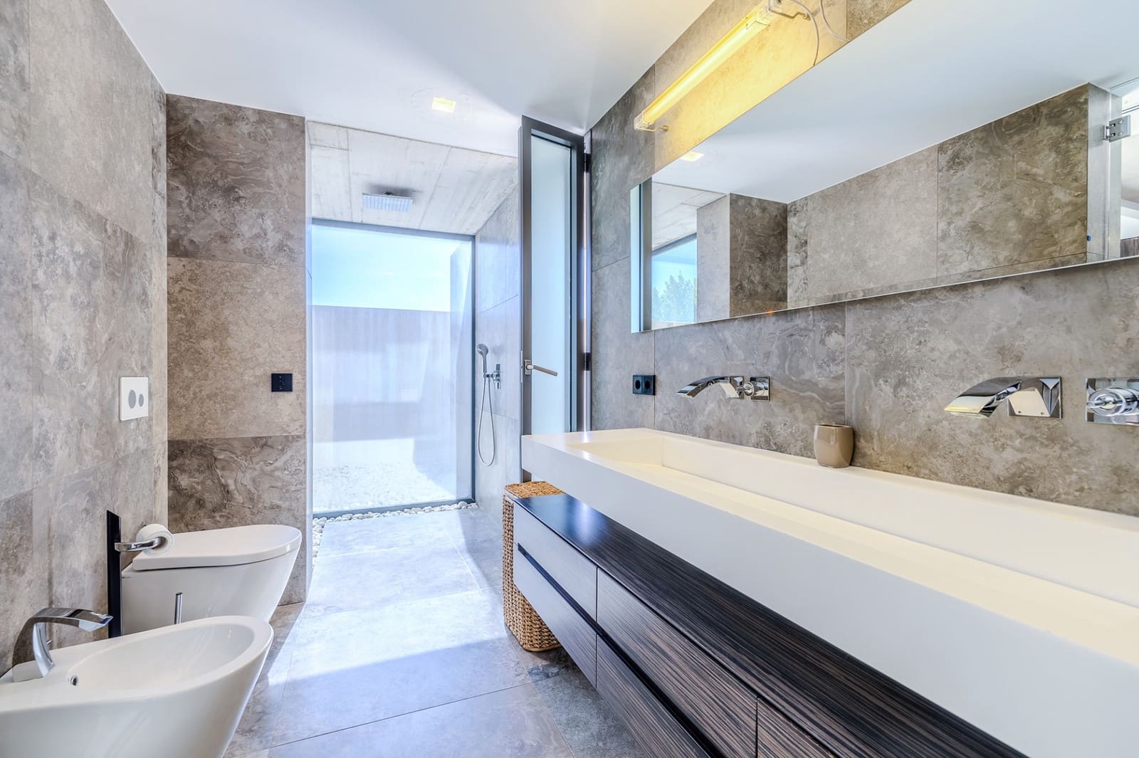 Chalet de 3 habitaciones en Oliva en venta con piscina - 697.000 € (Ref: 9306312)