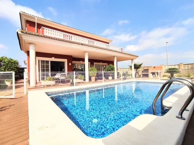 Chalet de 5 habitaciones en Daimús en venta con piscina - 599.000 € (Ref: 9306316)