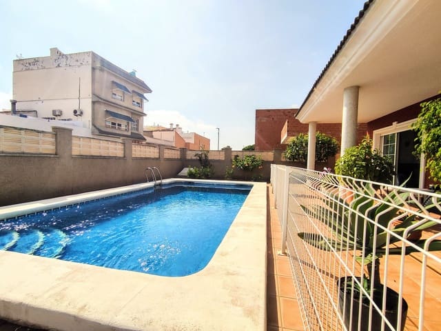 Chalet de 5 habitaciones en Daimús en venta con piscina - 599.000 € (Ref: 9306316)