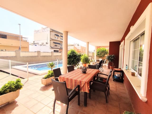Chalet de 5 habitaciones en Daimús en venta con piscina - 599.000 € (Ref: 9306316)