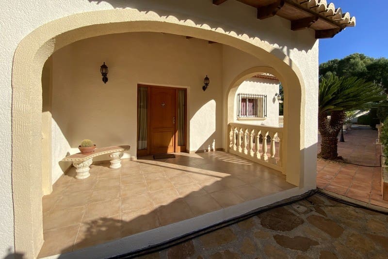3 bedroom Villa for sale in Ador with pool - € 449,000 (Ref: 9306317)