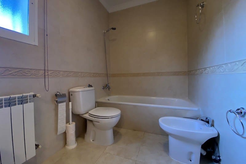 3 bedroom Villa for sale in Ador with pool - € 449,000 (Ref: 9306317)