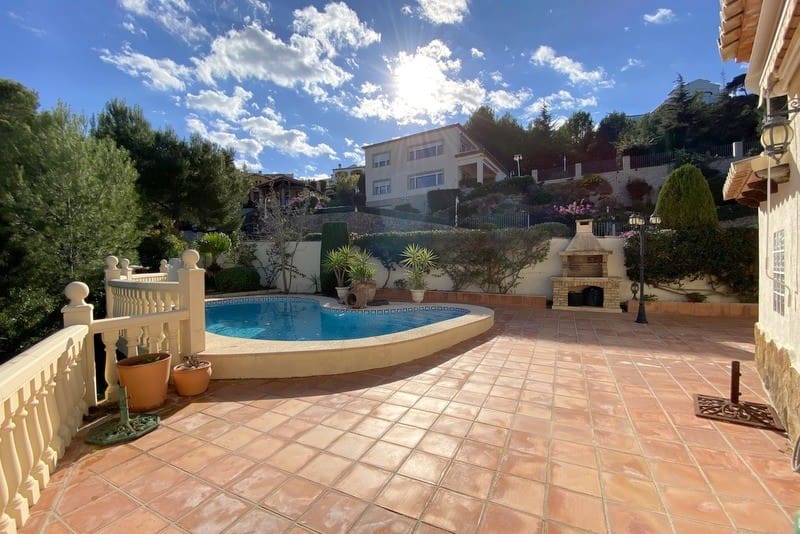 3 bedroom Villa for sale in Ador with pool - € 449,000 (Ref: 9306317)