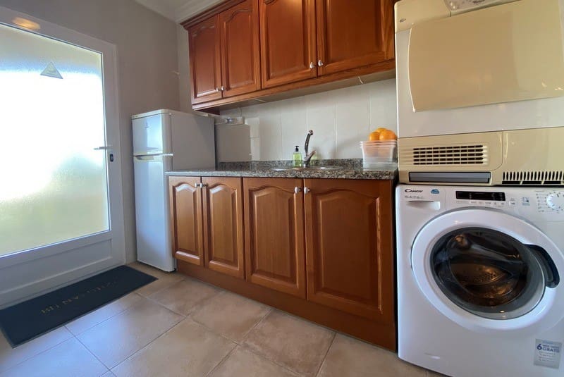 3 bedroom Villa for sale in Ador with pool - € 449,000 (Ref: 9306317)