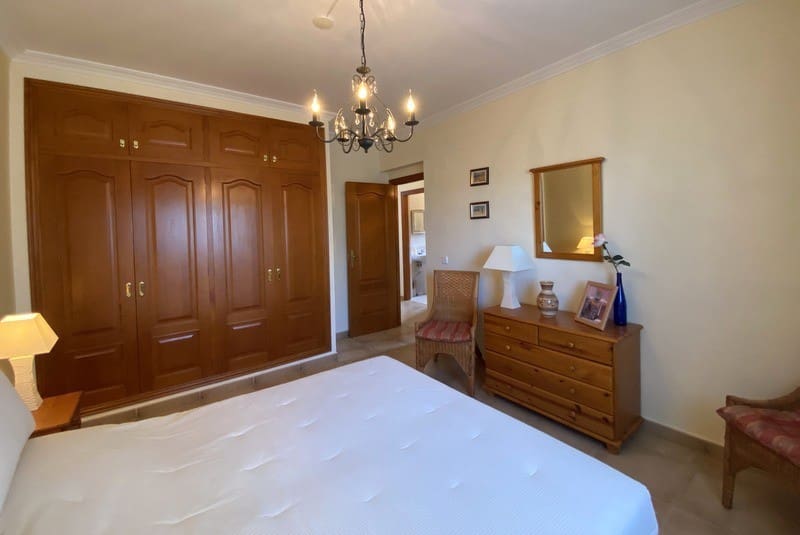 3 bedroom Villa for sale in Ador with pool - € 449,000 (Ref: 9306317)