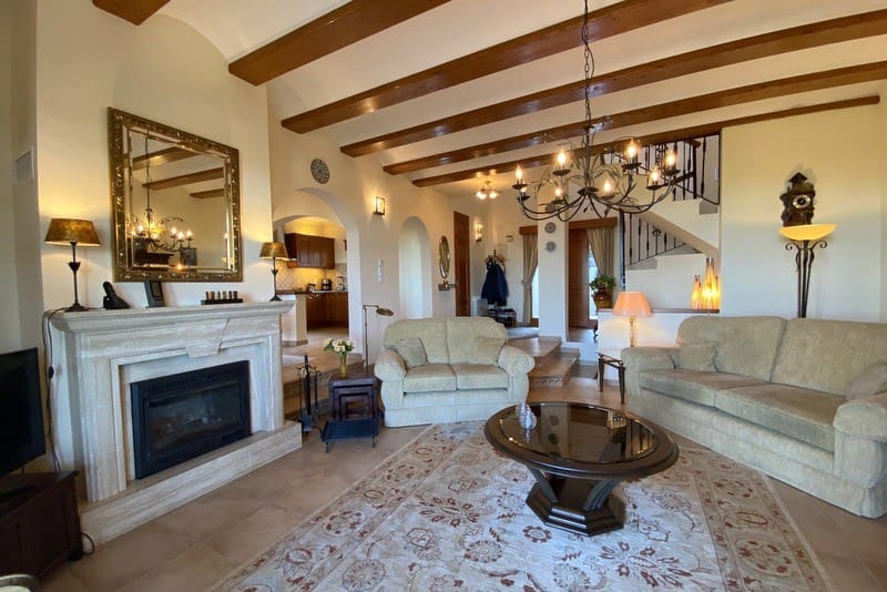 3 bedroom Villa for sale in Ador with pool - € 449,000 (Ref: 9306317)