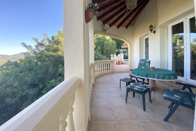 3 bedroom Villa for sale in Ador with pool - € 449,000 (Ref: 9306317)