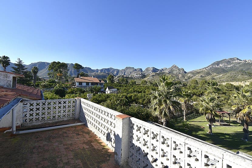 9 slaapkamer Villa te koop in Gandia met zwembad - € 990.000 (Ref: 9306319)