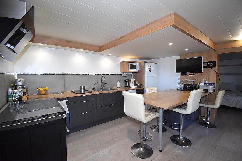 9 slaapkamer Villa te koop in Gandia met zwembad - € 990.000 (Ref: 9306319)