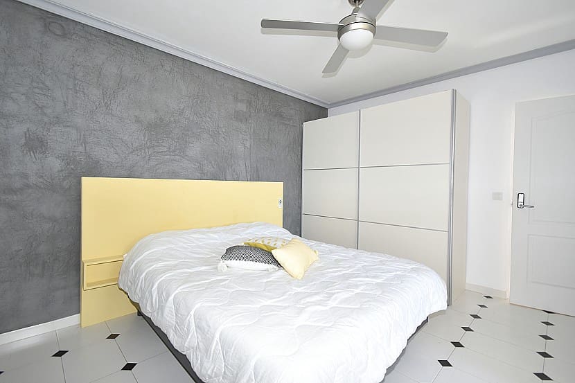 9 slaapkamer Villa te koop in Gandia met zwembad - € 990.000 (Ref: 9306319)