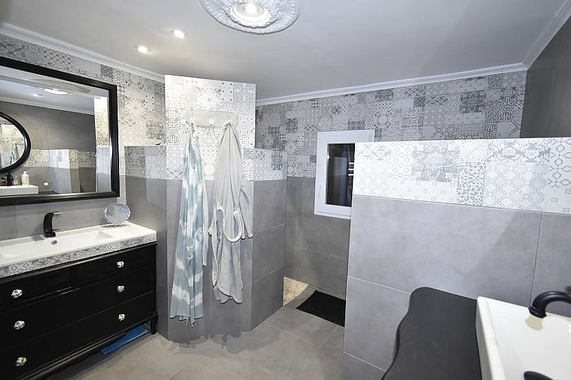 9 slaapkamer Villa te koop in Gandia met zwembad - € 990.000 (Ref: 9306319)