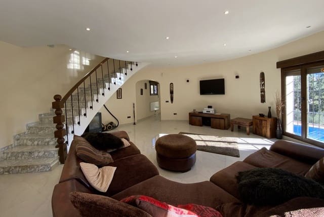 Chalet de 4 habitaciones en Barx en venta con piscina - 795.000 € (Ref: 9306320)