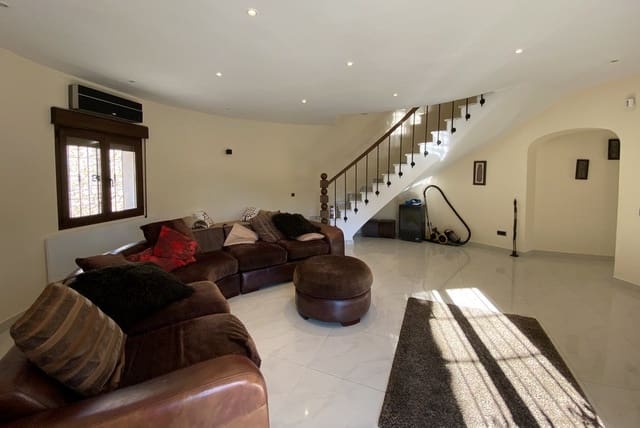 Chalet de 4 habitaciones en Barx en venta con piscina - 795.000 € (Ref: 9306320)