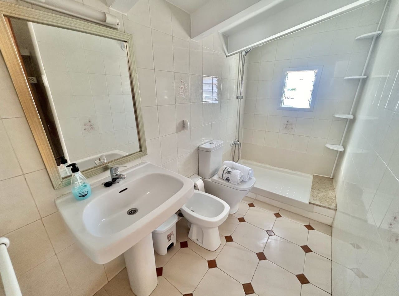 7 soveværelse Villa til salg i Oliva - € 399.000 (Ref: 9306323)