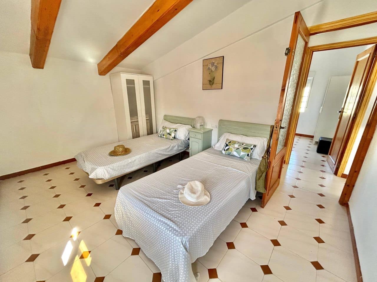 7 soveværelse Villa til salg i Oliva - € 399.000 (Ref: 9306323)