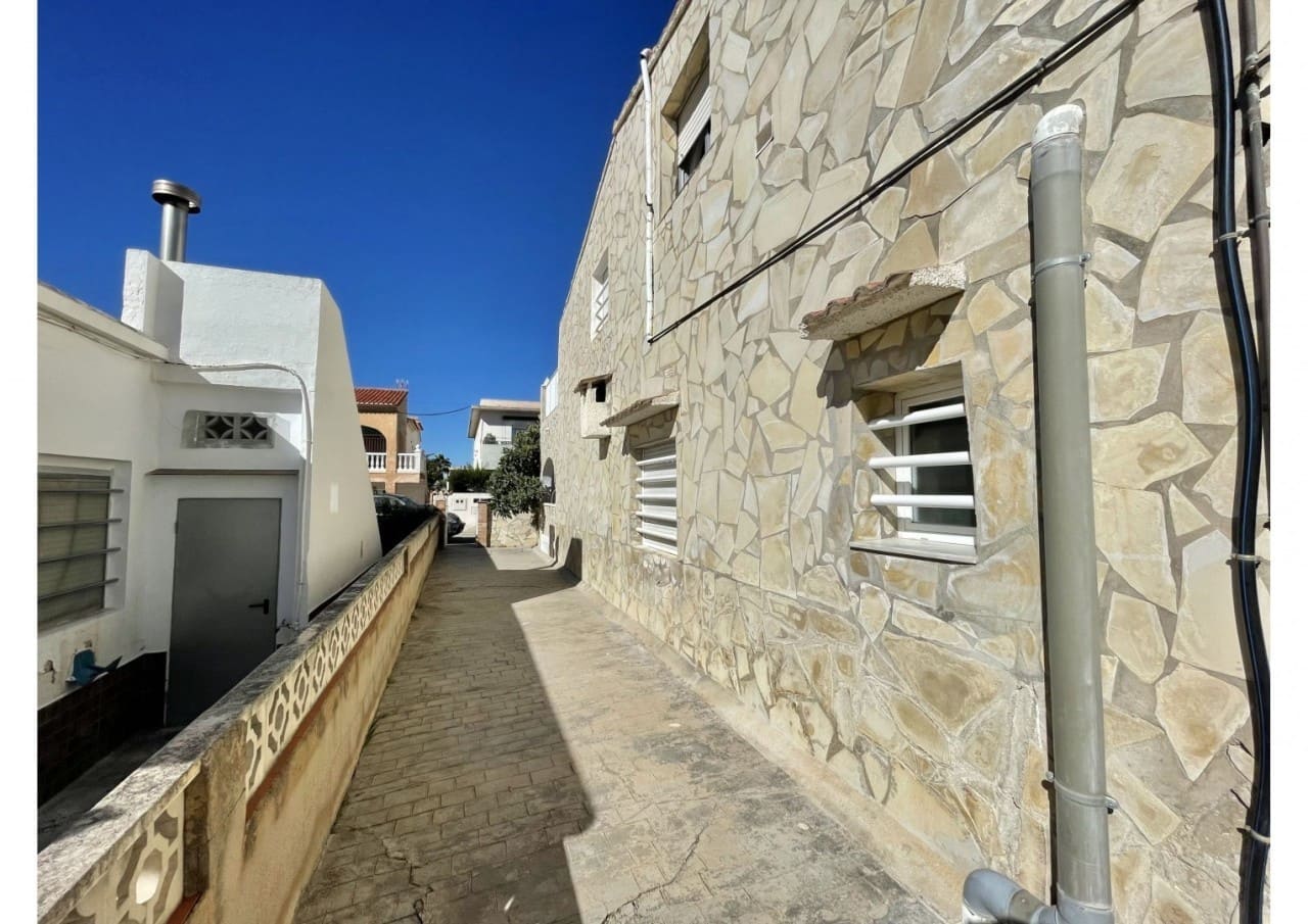 7 soveværelse Villa til salg i Oliva - € 399.000 (Ref: 9306323)