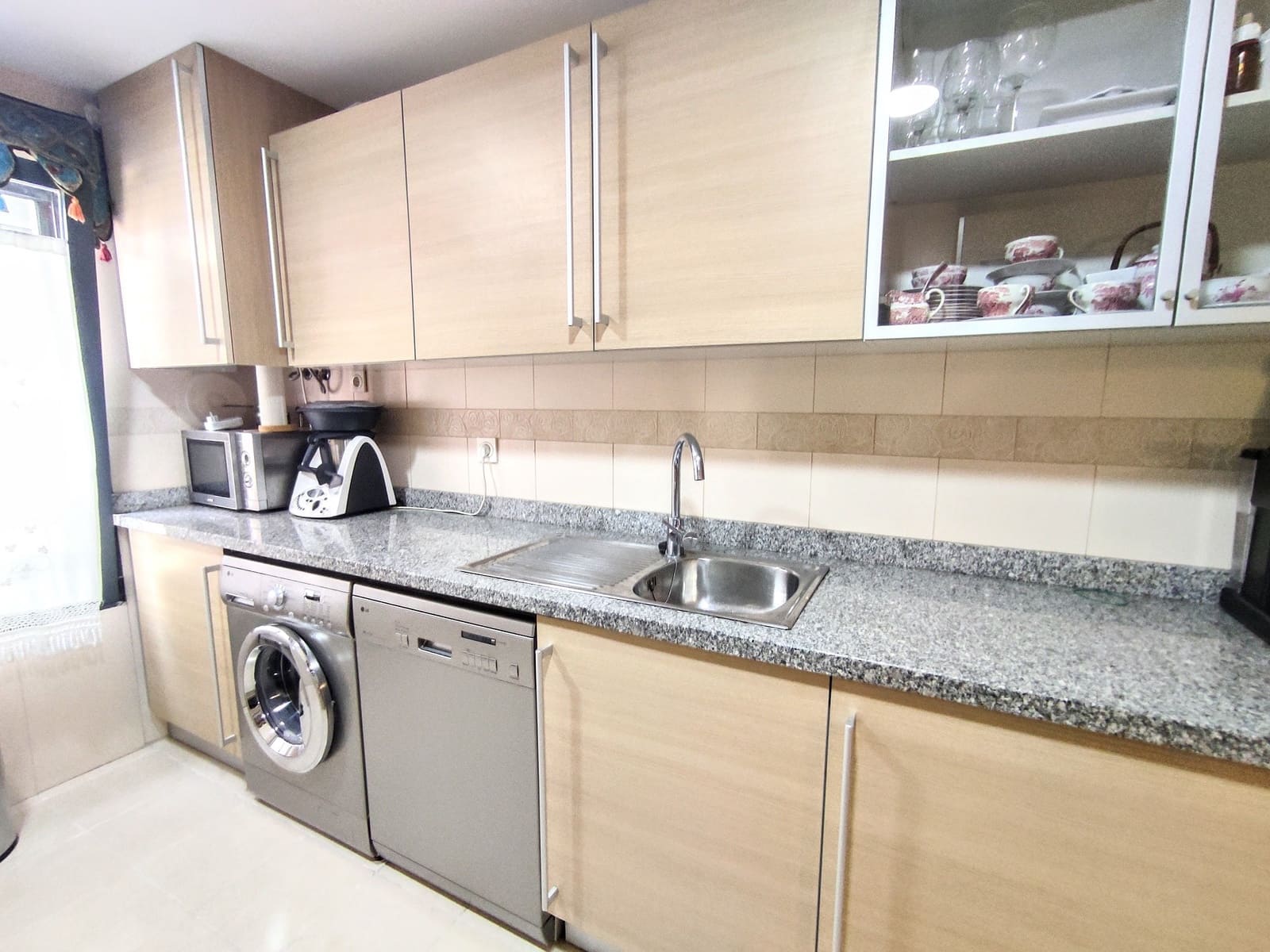 4 makuuhuone Huoneisto myytävänä paikassa Oliva - 199 000 € (Ref: 9306325)