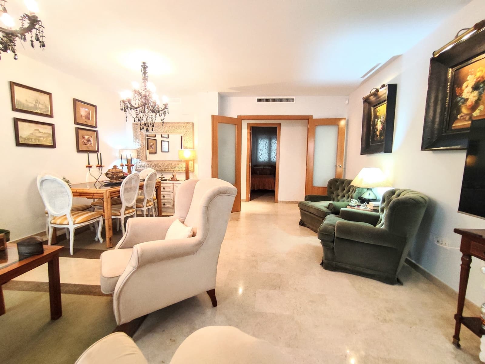 4 makuuhuone Huoneisto myytävänä paikassa Oliva - 199 000 € (Ref: 9306325)