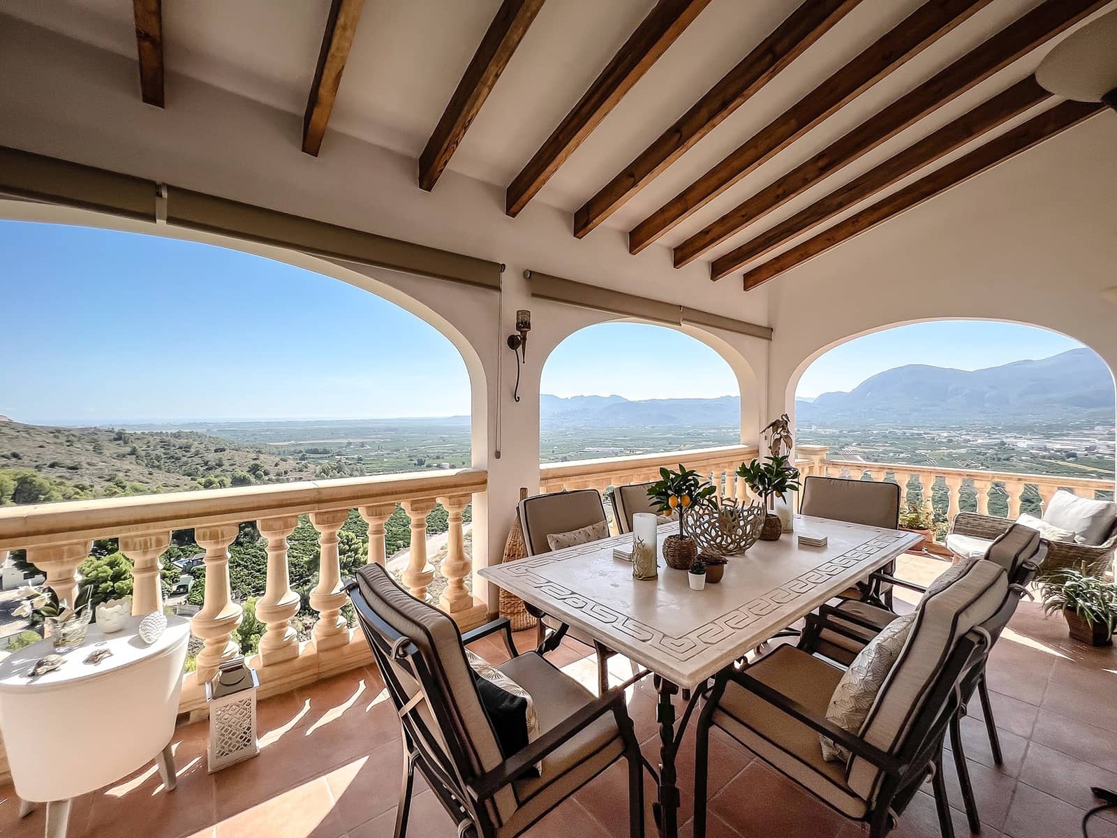 5 sypialnia Willa na sprzedaż w Pego z basenem - 699 000 € (Ref: 9308342)