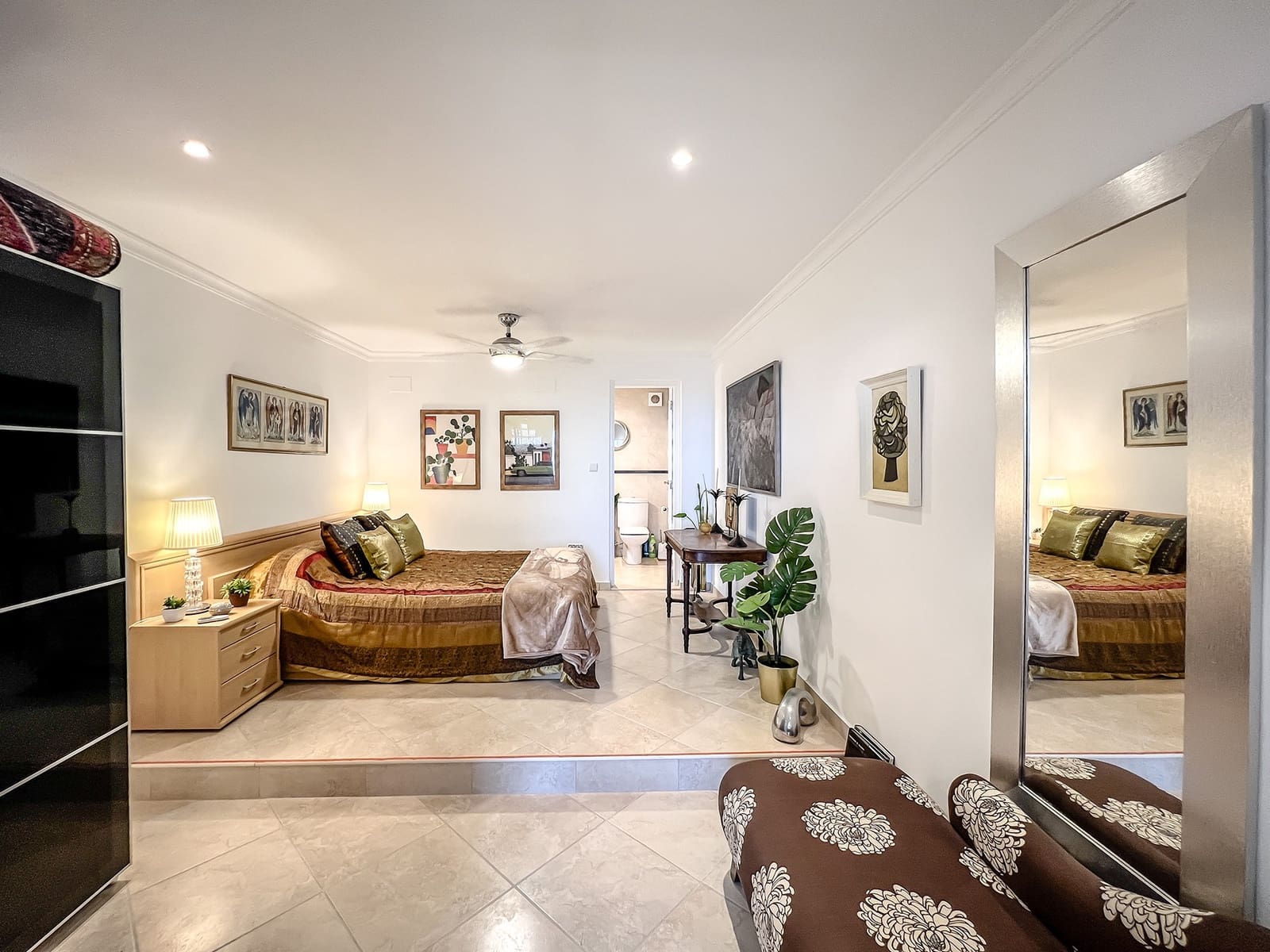 5 sypialnia Willa na sprzedaż w Pego z basenem - 699 000 € (Ref: 9308342)