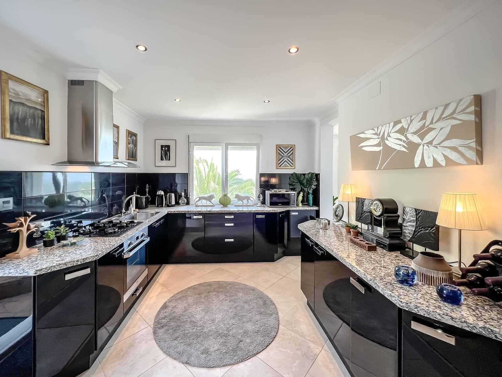 5 sypialnia Willa na sprzedaż w Pego z basenem - 699 000 € (Ref: 9308342)