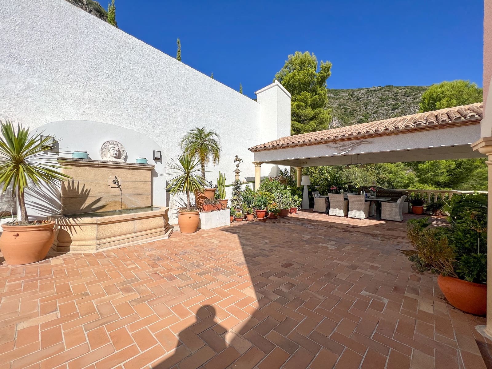 5 sypialnia Willa na sprzedaż w Pego z basenem - 699 000 € (Ref: 9308342)