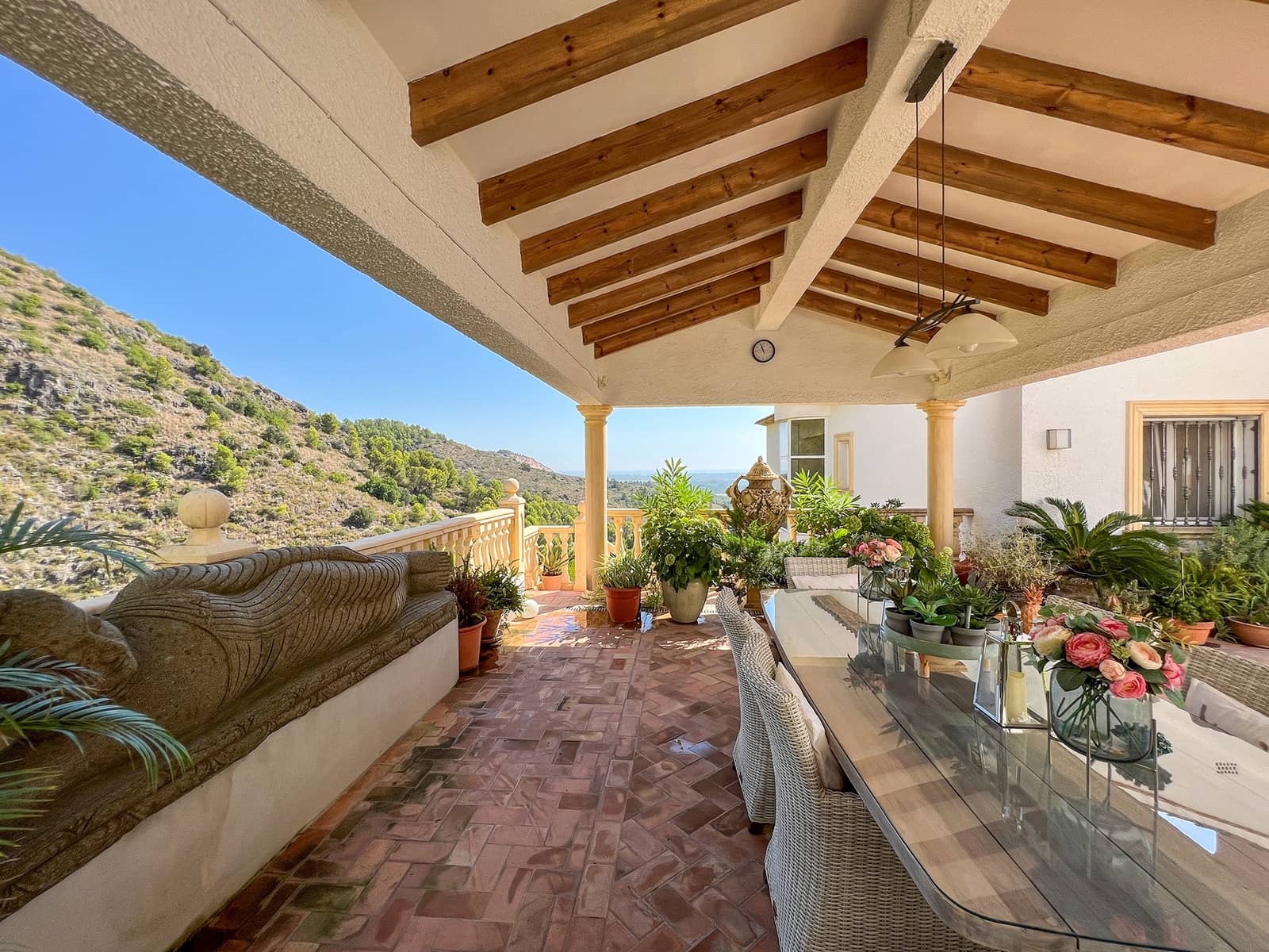 5 sypialnia Willa na sprzedaż w Pego z basenem - 699 000 € (Ref: 9308342)