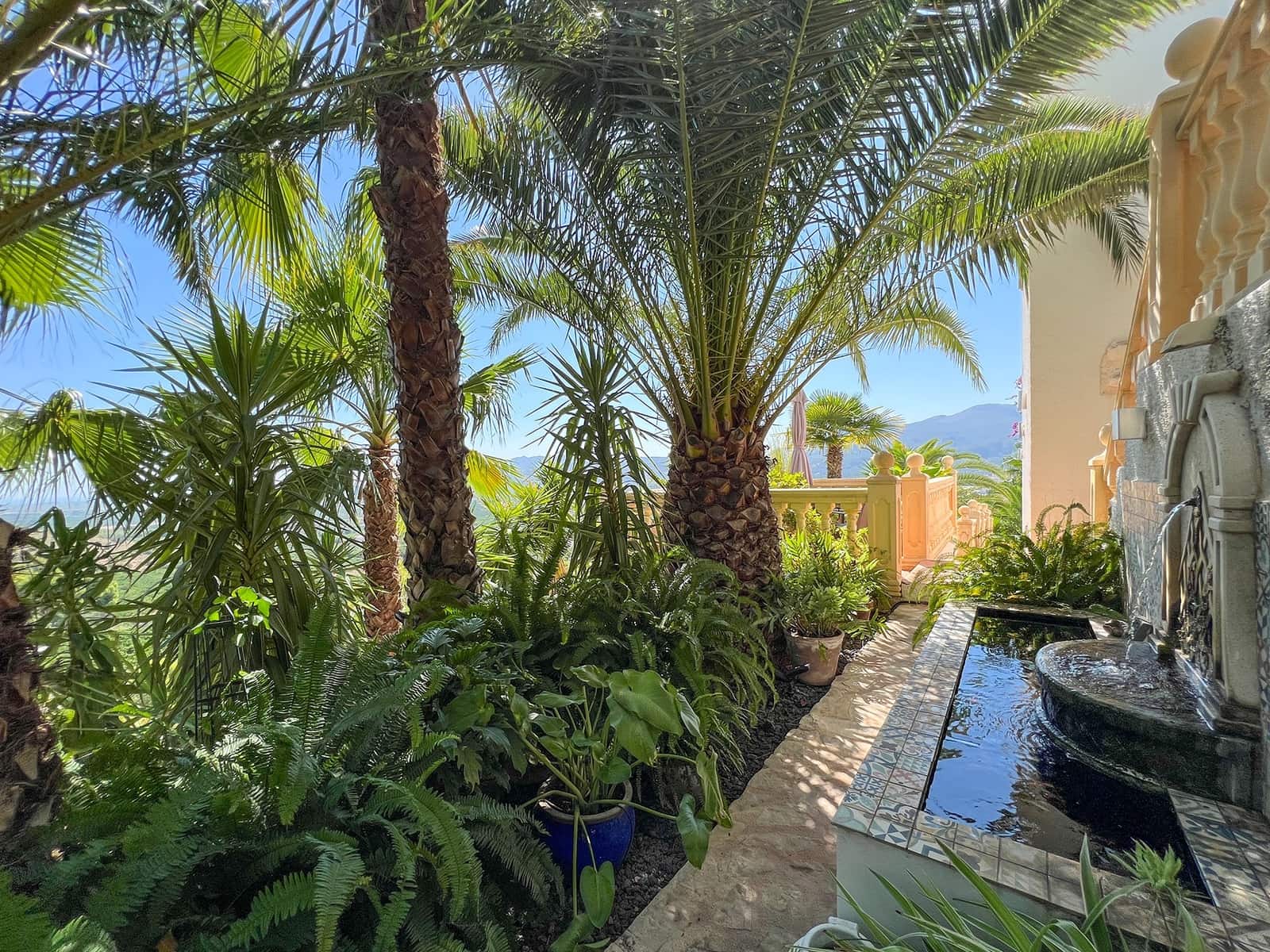 5 sypialnia Willa na sprzedaż w Pego z basenem - 699 000 € (Ref: 9308342)