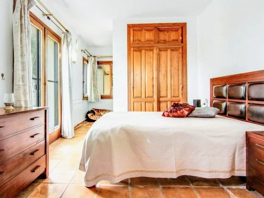 7 quarto Moradia para venda em Benissa com piscina - 995 000 € (Ref: 9308345)