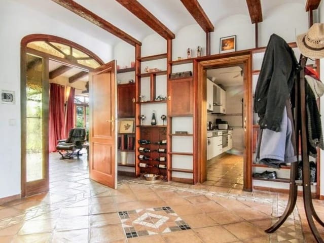 7 quarto Moradia para venda em Benissa com piscina - 995 000 € (Ref: 9308345)