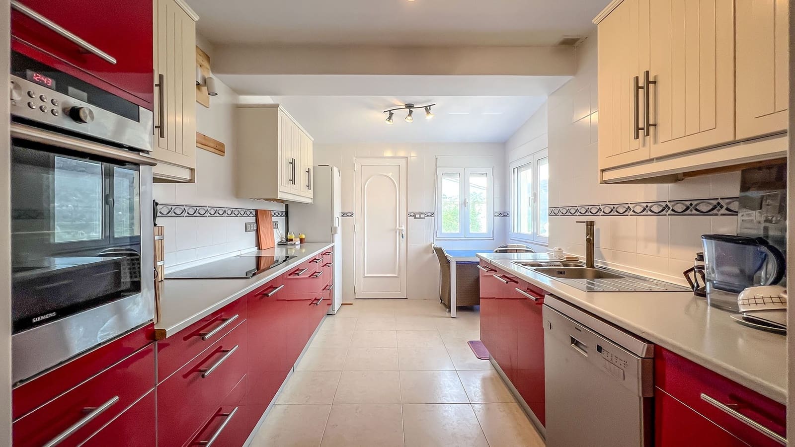 4 bedroom Villa for sale in L'Atzuvia - € 269,000 (Ref: 9308346)