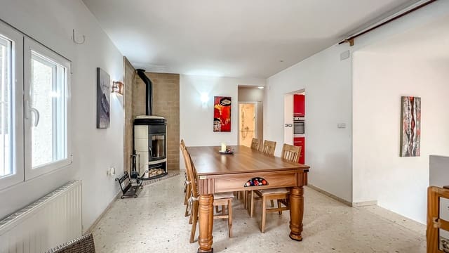 4 bedroom Villa for sale in L'Atzúvia - € 269,000 (Ref: 9308346)