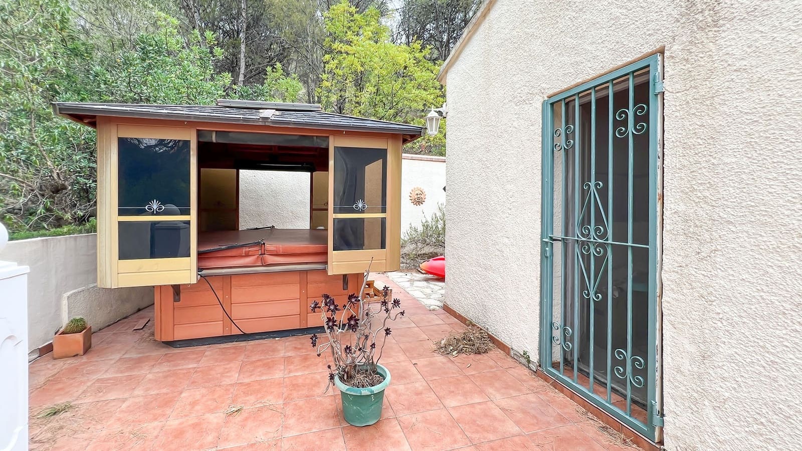 4 bedroom Villa for sale in L'Atzuvia - € 269,000 (Ref: 9308346)