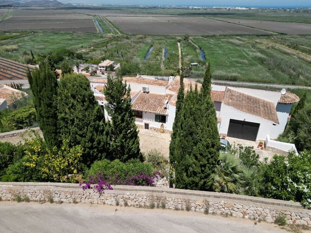 5 bedroom Villa for sale in Monte Pego, Pego with pool - € 575,000 (Ref: 9308351)