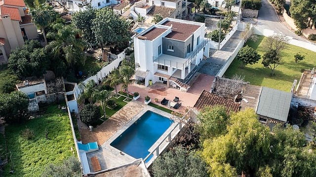 4 Zimmer Villa zu verkaufen in Dénia mit Pool - 650.000 € (Ref: 9308352)