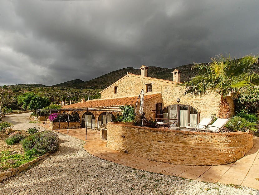 7 Zimmer Villa zu verkaufen in Benissa mit Pool - 1.300.000 € (Ref: 9308354)