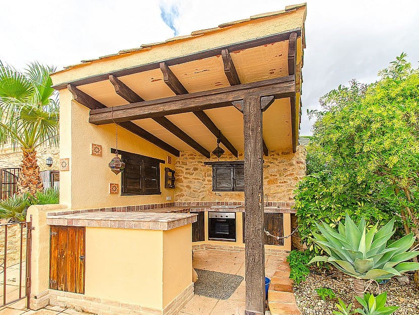 7 Zimmer Villa zu verkaufen in Benissa mit Pool - 1.300.000 € (Ref: 9308354)