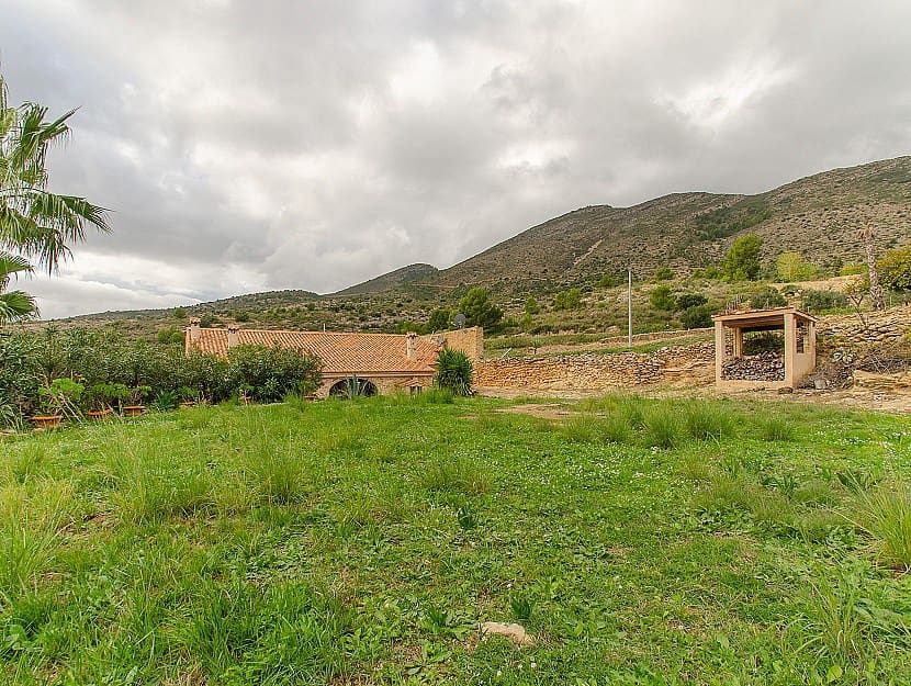 7 Zimmer Villa zu verkaufen in Benissa mit Pool - 1.300.000 € (Ref: 9308354)