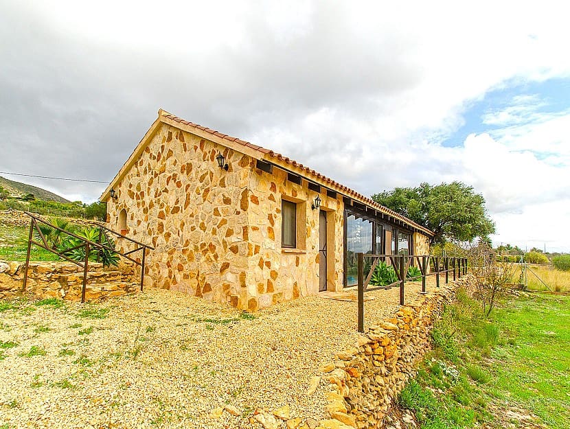 7 Zimmer Villa zu verkaufen in Benissa mit Pool - 1.300.000 € (Ref: 9308354)