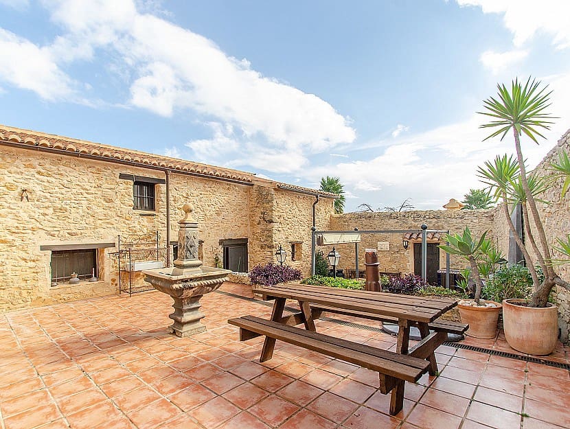 7 Zimmer Villa zu verkaufen in Benissa mit Pool - 1.300.000 € (Ref: 9308354)