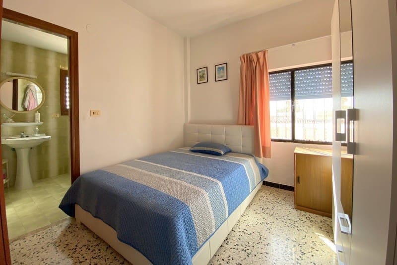 8 soveværelse Villa til salg i Denia med swimmingpool - € 750.000 (Ref: 9308355)