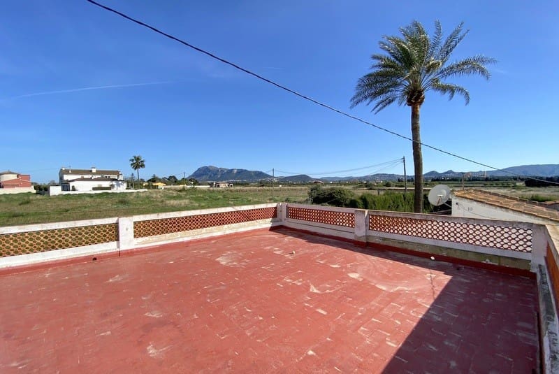 8 soveværelse Villa til salg i Denia med swimmingpool - € 750.000 (Ref: 9308355)