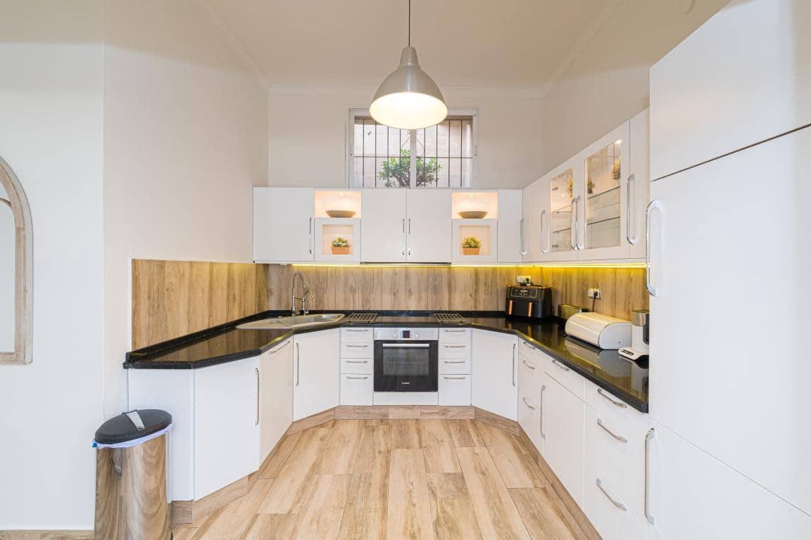 6 makuuhuone Huvila myytävänä paikassa Moraira mukana uima-altaan - 795 000 € (Ref: 9308359)