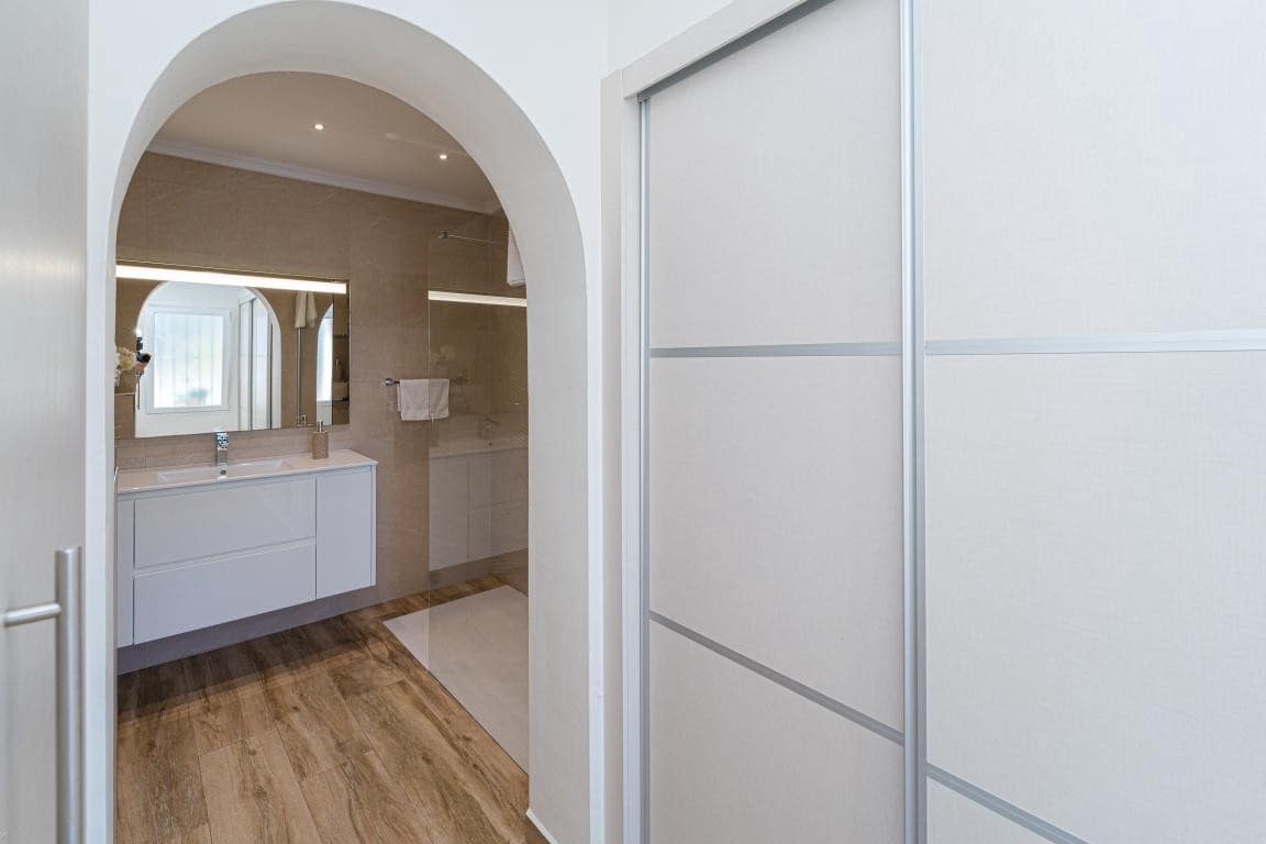 6 makuuhuone Huvila myytävänä paikassa Moraira mukana uima-altaan - 795 000 € (Ref: 9308359)